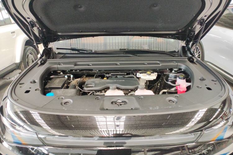 Used Leapmotor C16 2026 Extended-Range 280 LiDAR Zhizun Edition 5 Seats Engine Bay