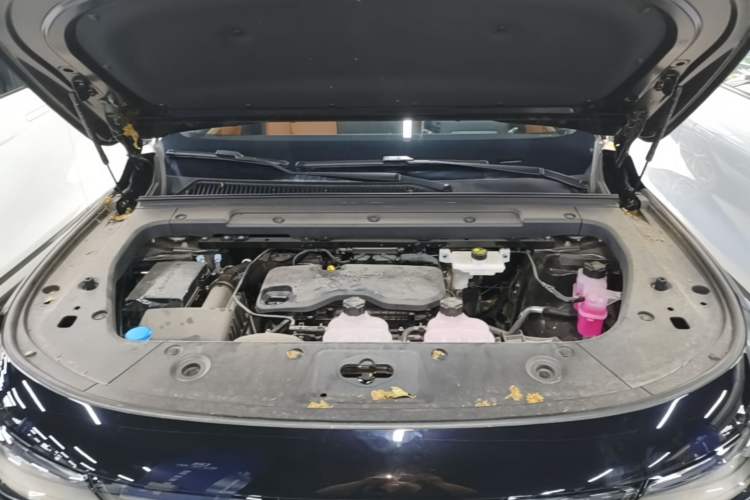 Used Leapmotor C16 2026 Extended-Range 280 LiDAR Zhizun Edition 6 Seats Engine Bay