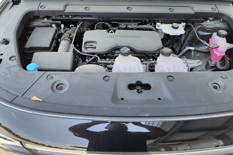 Used Leapmotor C16 2026 Extended-Range 280 LiDAR Zhizun Edition 6 Seats Engine Bay