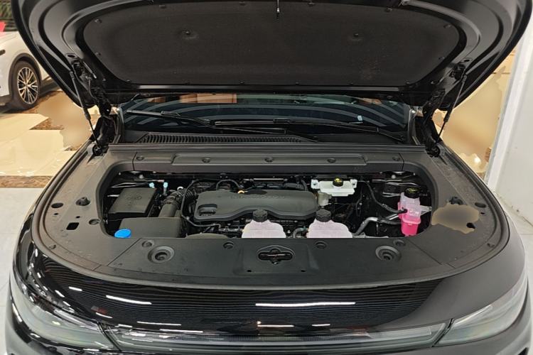 Used Leapmotor C16 2026 Extended-Range 280 LiDAR Zhizun Edition 6 Seats Engine Bay
