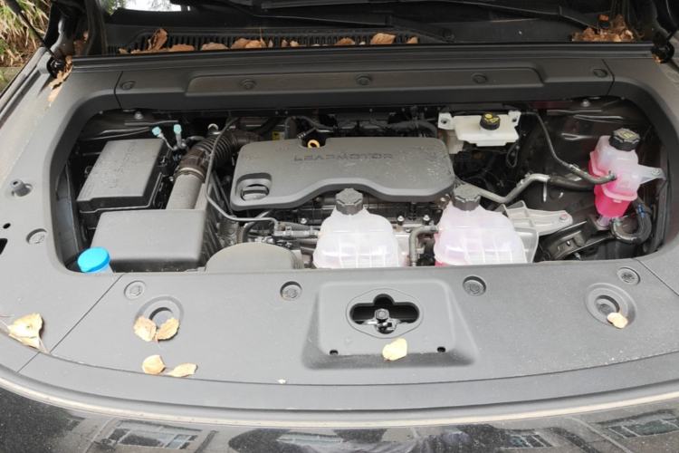 Used Leapmotor C16 2026 Extended-Range 280 LiDAR Zhizun Edition 6 Seats Engine Bay