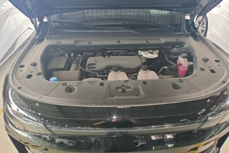 Used Leapmotor C16 2026 Extended-Range 280 LiDAR Zhizun Edition 6 Seats Engine Bay