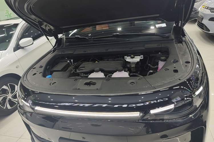 Used Leapmotor C16 2026 Extended-Range 280 LiDAR Zhizun Edition 6 Seats Engine Bay