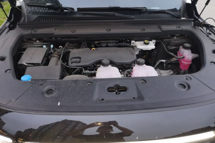 Used Leapmotor C16 2026 Pure Electric 630 LiDAR Zhizun Edition 5 Seats Engine Bay