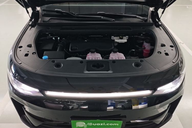 Used Leapmotor C16 2026 Extended-Range 280 LiDAR Zhizun Edition 6 Seats Engine Bay