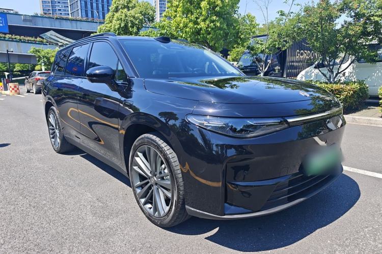 Used Leapmotor C16 2026 All-Electric 630 LiDAR Zhizun Edition 6 Seats Exterior 1