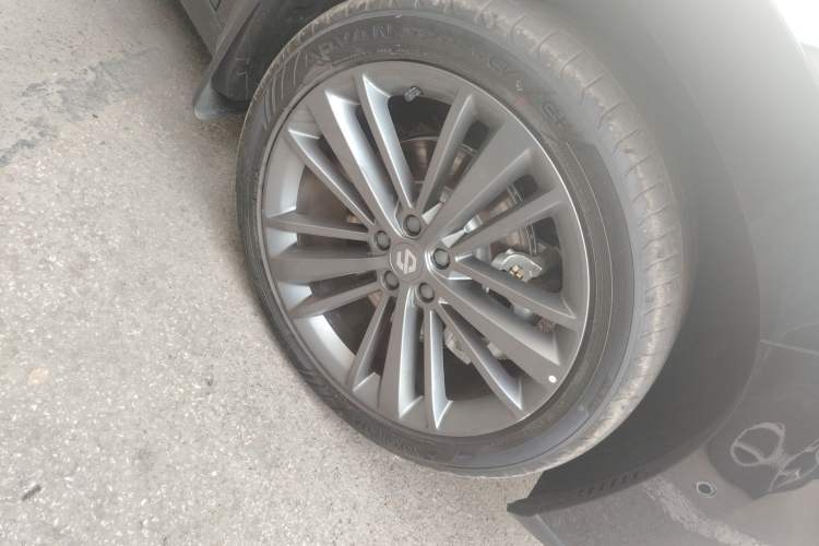 Used Leapmotor C16 2026 All-Electric 630 LiDAR Zhizun Edition 6 Seats
