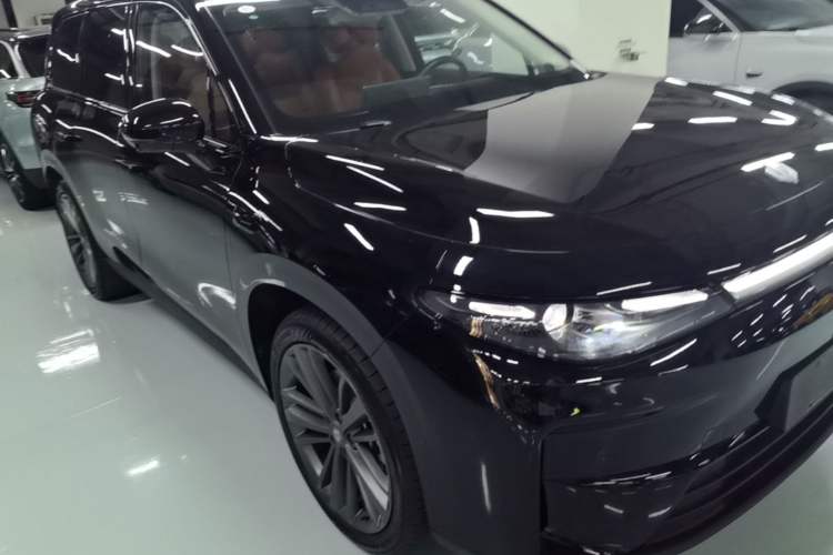 Used Leapmotor C16 2026 Extended-Range 280 LiDAR Zhizun Edition 6 Seats Exterior 1