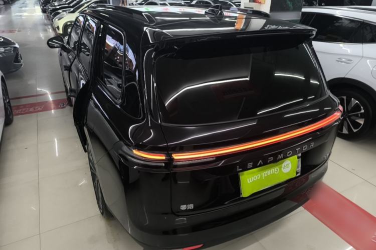 Used Leapmotor C16 2026 Extended-Range 280 LiDAR Zhizun Edition 6 Seats Exterior 2