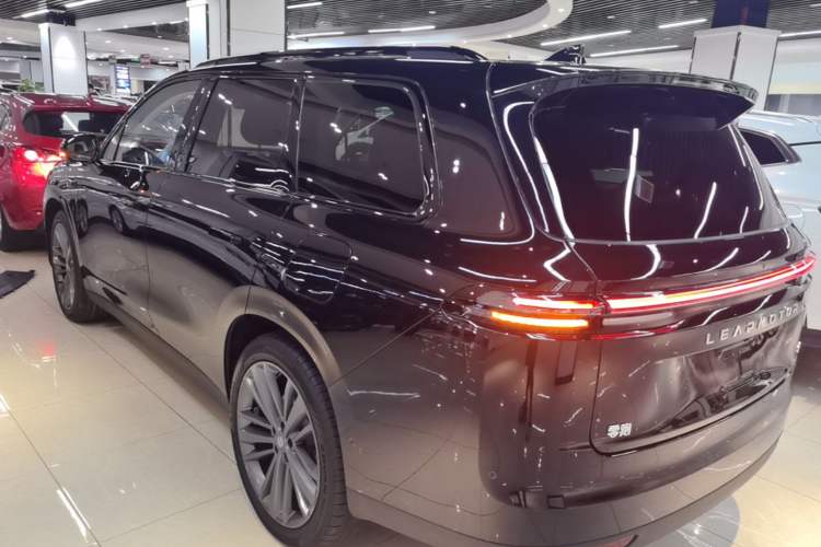 Used Leapmotor C16 2026 All-Electric 630 LiDAR Zhizun Edition 6 Seats Exterior 2