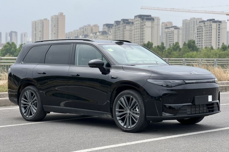 Used Leapmotor C16 2026 Extended-Range 280 LiDAR Zhizun Edition 6 Seats Exterior 2