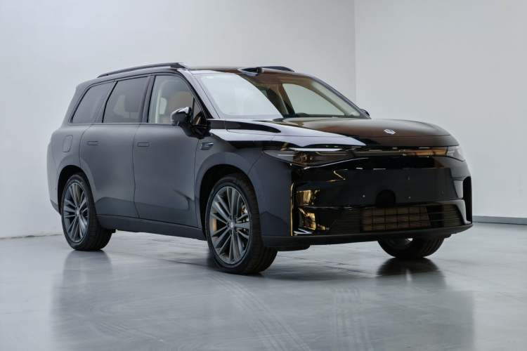 Used Leapmotor C16 2026 Extended-Range 280 LiDAR Zhizun Edition 6 Seats Exterior 2