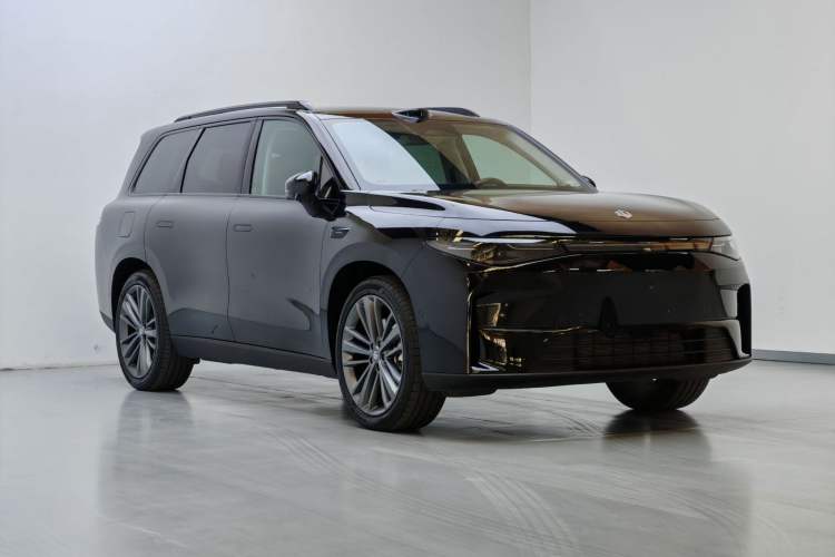 Used Leapmotor C16 2026 Extended-Range 280 LiDAR Zhizun Edition 6 Seats Exterior 2
