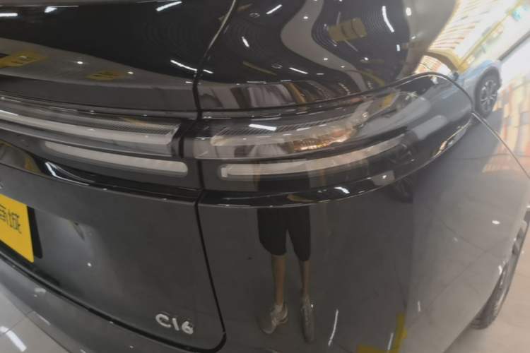 Used Leapmotor C16 2026 All-Electric 630 LiDAR Zhizun Edition 6 Seats Exterior 3