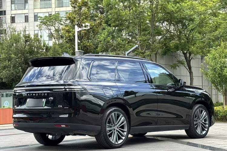 Used Leapmotor C16 2026 Extended-Range 280 LiDAR Zhizun Edition 6 Seats Exterior 3