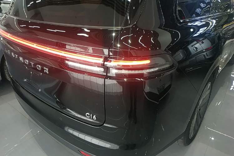 Used Leapmotor C16 2026 All-Electric 630 LiDAR Zhizun Edition 6 Seats Exterior 3