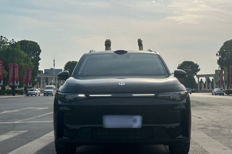 Used Leapmotor C16 2026 Extended-Range 280 LiDAR Zhizun Edition 6 Seats Exterior 3