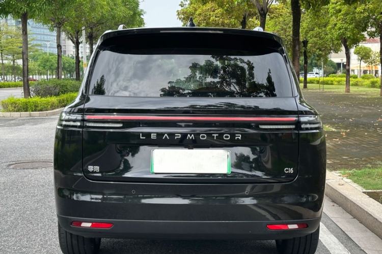Used Leapmotor C16 2026 Extended-Range 280 LiDAR Zhizun Edition 6 Seats Exterior 3