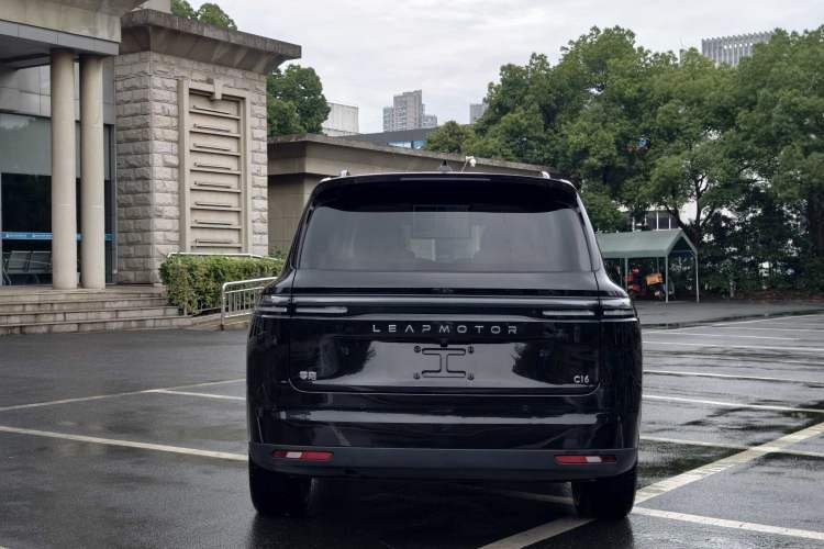 Used Leapmotor C16 2026 Extended-Range 280 LiDAR Zhizun Edition 6 Seats Exterior 4