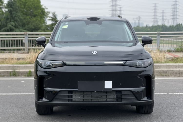 Used Leapmotor C16 2026 Extended-Range 280 LiDAR Zhizun Edition 6 Seats Exterior 4