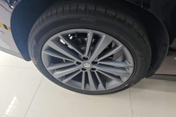 Used Leapmotor C16 2026 Extended-Range 280 LiDAR Zhizun Edition 6 Seats Exterior 5