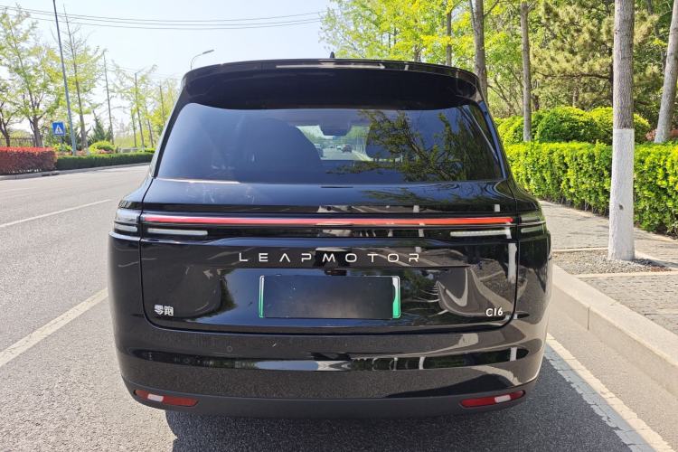 Used Leapmotor C16 2026 Extended-Range 280 LiDAR Zhizun Edition 6 Seats Exterior 5