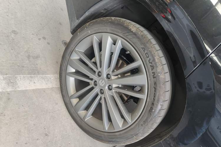 Used Leapmotor C16 2026 Extended-Range 280 LiDAR Zhizun Edition 6 Seats Exterior 5