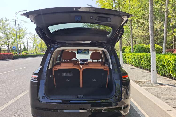 Used Leapmotor C16 2026 Extended-Range 280 LiDAR Zhizun Edition 6 Seats Exterior 7
