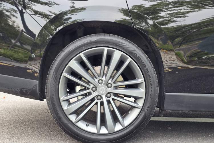 Used Leapmotor C16 2026 Extended-Range 280 LiDAR Zhizun Edition 6 Seats Exterior 9