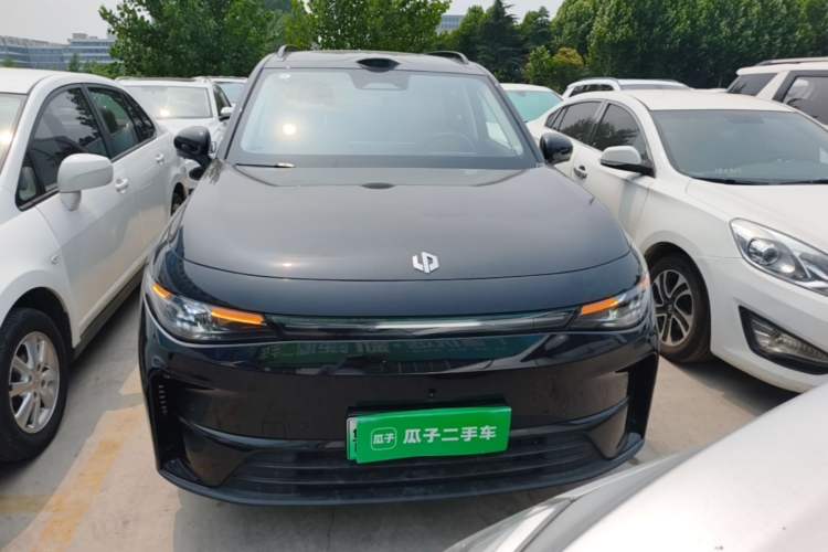 Used Leapmotor C16 2026 Extended-Range 280 LiDAR Zhizun Edition 6 Seats Front
