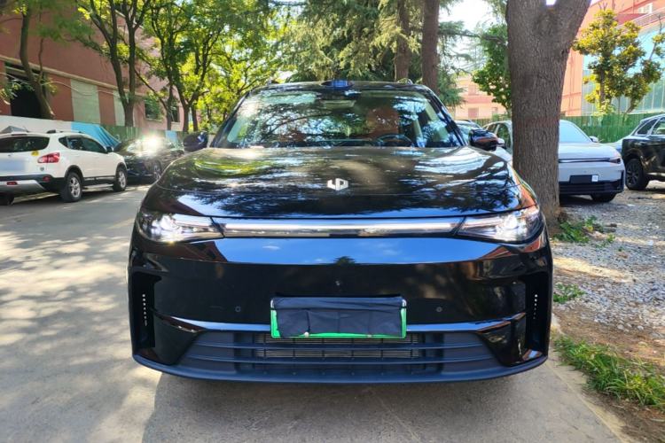 Used Leapmotor C16 2026 Extended-Range 280 LiDAR Zhizun Edition 6 Seats Front