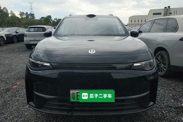 Used Leapmotor C16 2026 Extended-Range 280 LiDAR Zhizun Edition 6 Seats Front