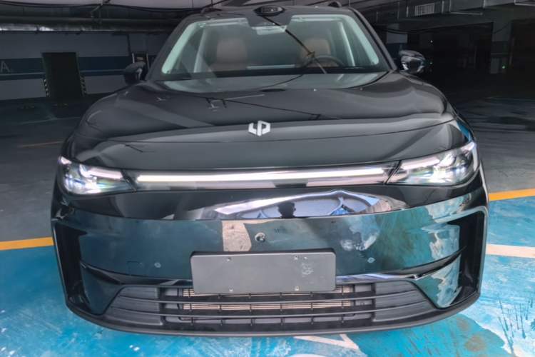 Used Leapmotor C16 2026 Extended-Range 280 LiDAR Zhizun Edition 6 Seats Front