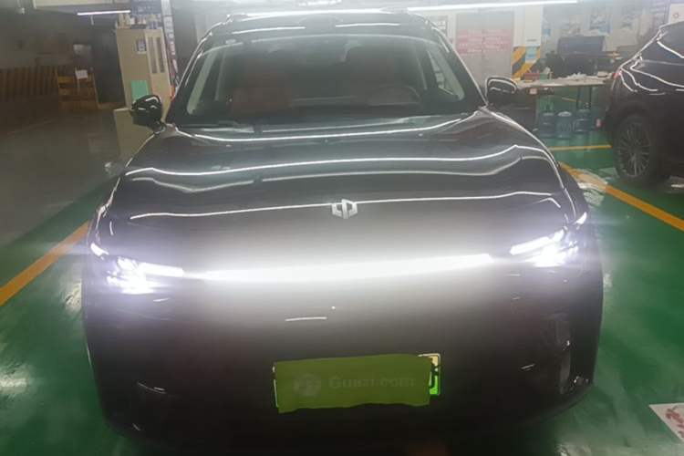 Used Leapmotor C16 2026 Extended-Range 280 LiDAR Zhizun Edition 6 Seats Front