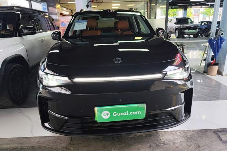 Used Leapmotor C16 2026 Extended-Range 280 LiDAR Zhizun Edition 6 Seats Front