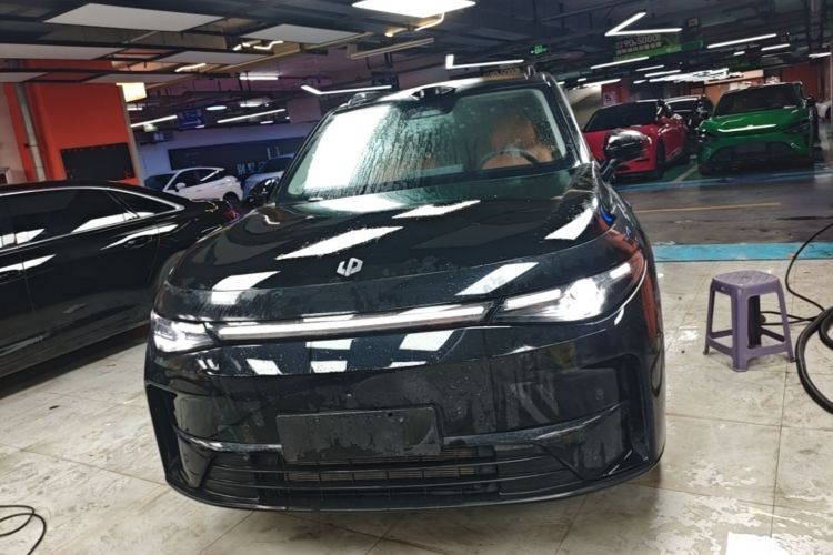 Used Leapmotor C16 2026 Extended-Range 280 LiDAR Zhizun Edition 6 Seats Front