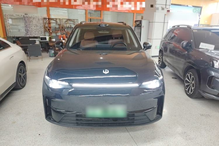 Used Leapmotor C16 2026 Extended-Range 280 LiDAR Zhizun Edition 6 Seats Front
