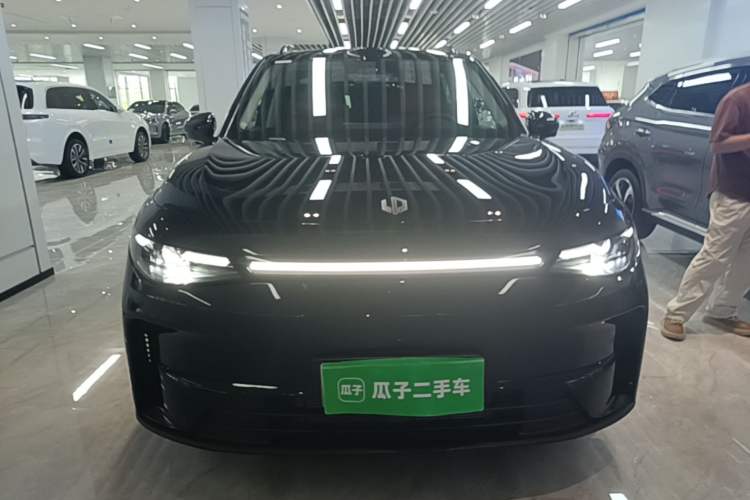 Used Leapmotor C16 2026 Extended-Range 280 LiDAR Zhizun Edition 6 Seats Front