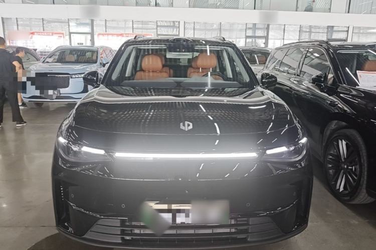Used Leapmotor C16 2026 Extended-Range 280 LiDAR Zhizun Edition 6 Seats Front