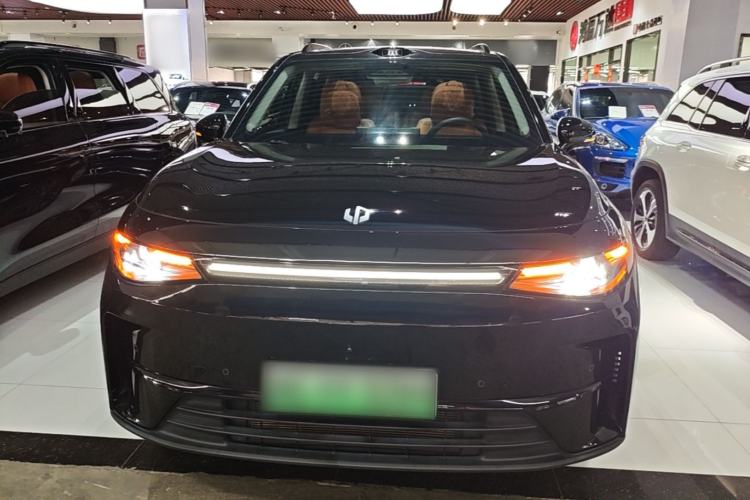 Used Leapmotor C16 2026 Extended-Range 280 LiDAR Zhizun Edition 6 Seats Front