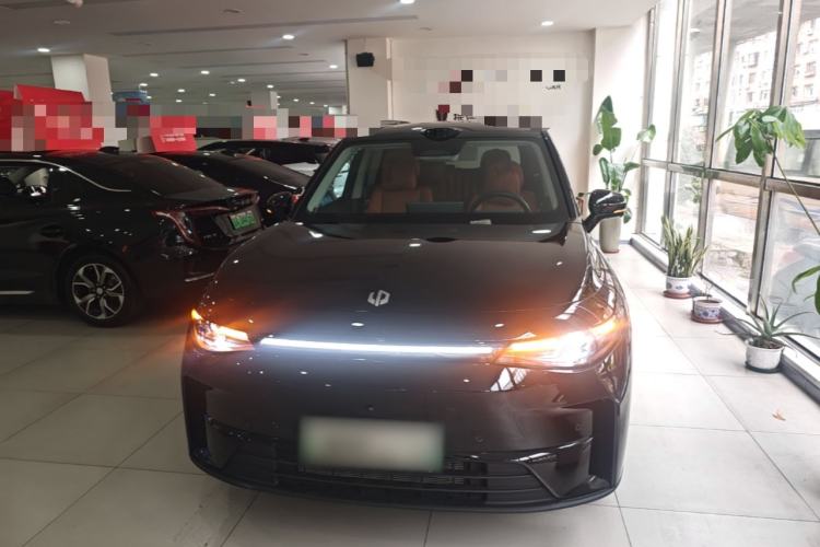 Used Leapmotor C16 2026 Extended-Range 280 LiDAR Zhizun Edition 6 Seats Front