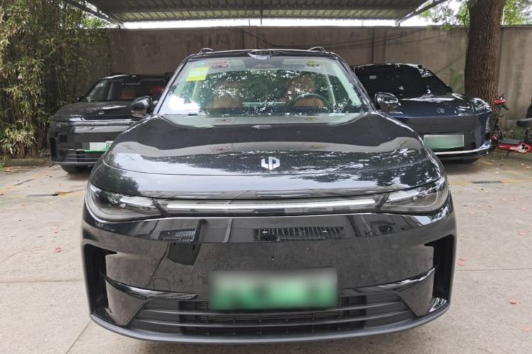 Used Leapmotor C16 2026 Extended-Range 280 LiDAR Zhizun Edition 6 Seats Front