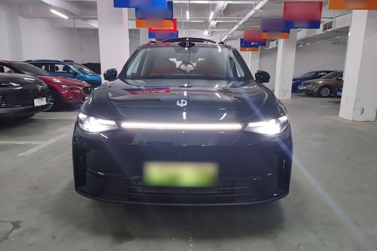 Used Leapmotor C16 2026 Extended-Range 280 LiDAR Zhizun Edition 6 Seats Front