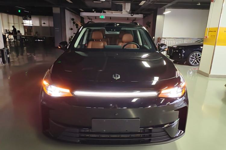 Used Leapmotor C16 2026 Extended-Range 280 LiDAR Zhizun Edition 6 Seats Front