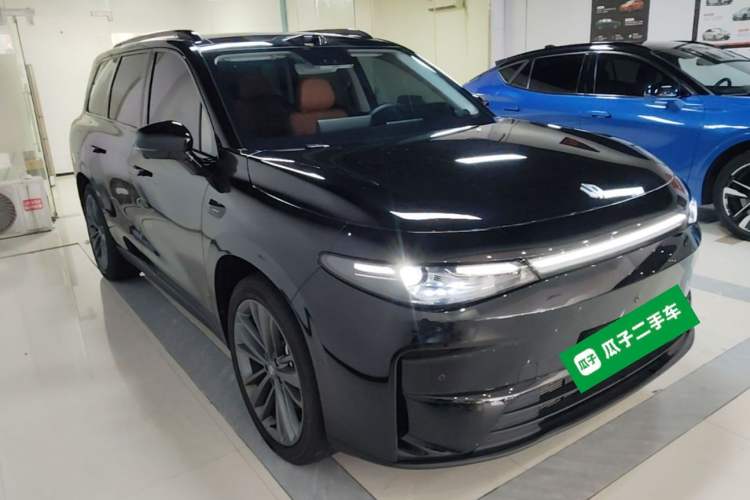 Used Leapmotor C16 2026 Extended-Range 280 LiDAR Zhizun Edition 6 Seats Front Right 45 Deg