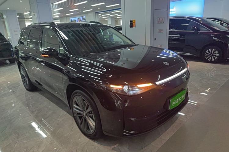Used Leapmotor C16 2026 Extended-Range 280 LiDAR Zhizun Edition 6 Seats Front Right 45 Deg