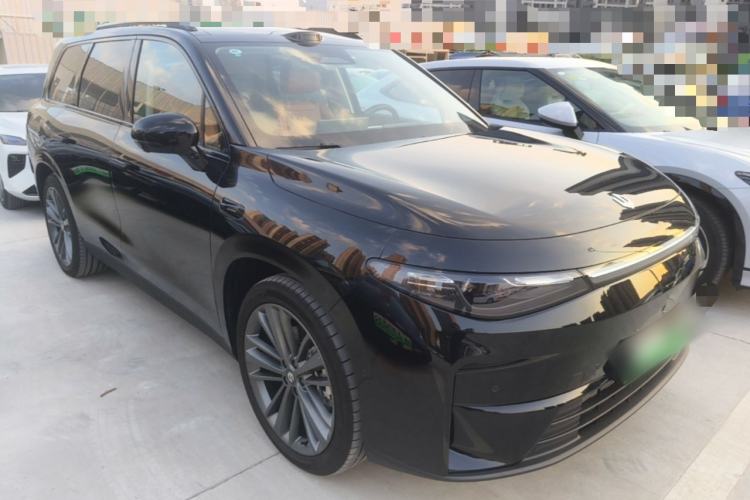 Used Leapmotor C16 2026 Extended-Range 280 LiDAR Zhizun Edition 6 Seats Front Right 45 Deg