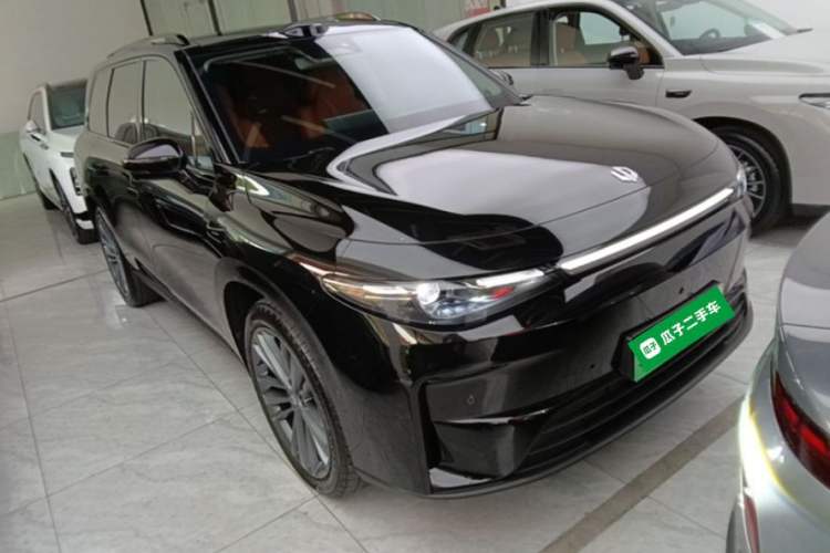 Used Leapmotor C16 2026 Extended-Range 280 LiDAR Zhizun Edition 6 Seats Front Right 45 Deg