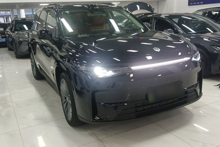 Used Leapmotor C16 2026 Extended-Range 280 LiDAR Zhizun Edition 6 Seats Front Right 45 Deg