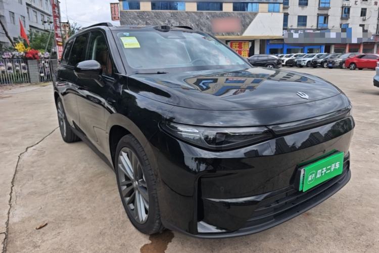 Used Leapmotor C16 2026 Extended-Range 280 LiDAR Zhizun Edition 6 Seats Front Right 45 Deg
